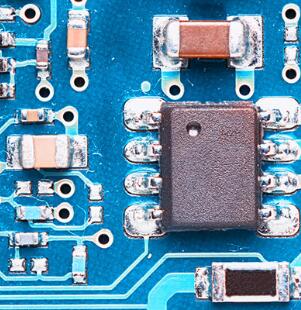 深圳華科貼片電容代理商：貼片電容有沒(méi)有極性呢？