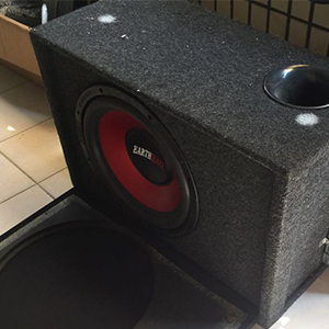 深圳風(fēng)華貼片電容代理商：貼片電容對音質(zhì)也有影響？